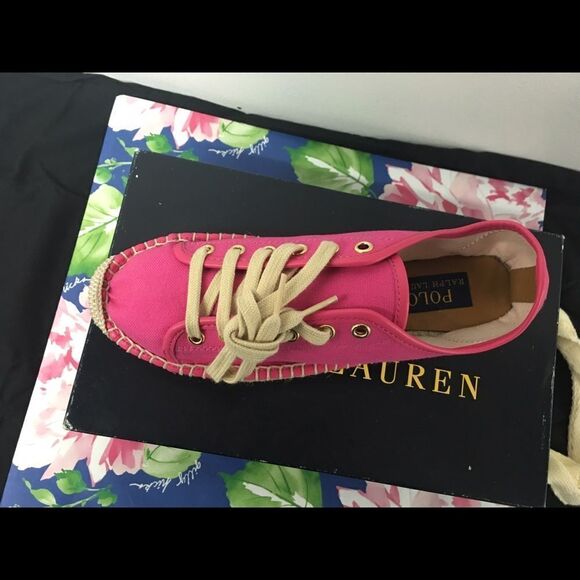Polo Ralph Laueren
Gabriela 
Fuchsia Canvas - Picture 2 of 4